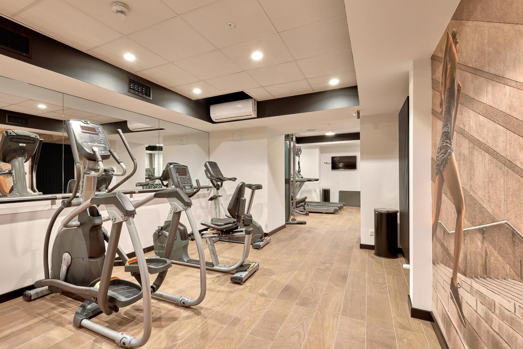 Golden Tulip Centrum 4* Варшава